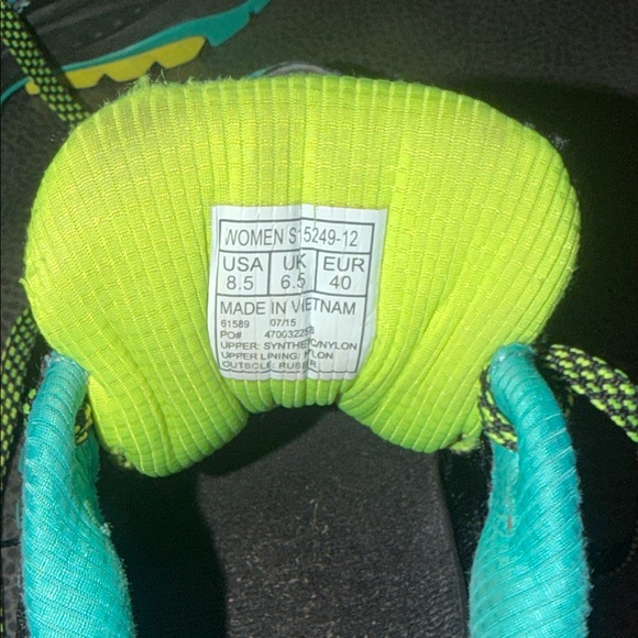 Saucony Excursion T9 Women's Black and Teal Athletic Shoes - Picture 4 of 7